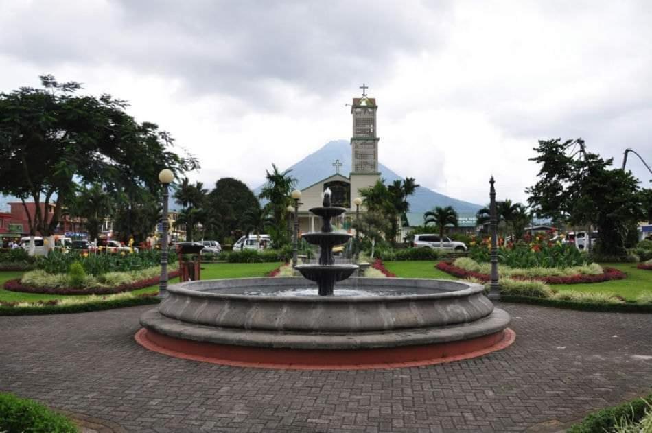 Sleeping Mountain Arenal Hotel La Fortuna Eksteriør billede